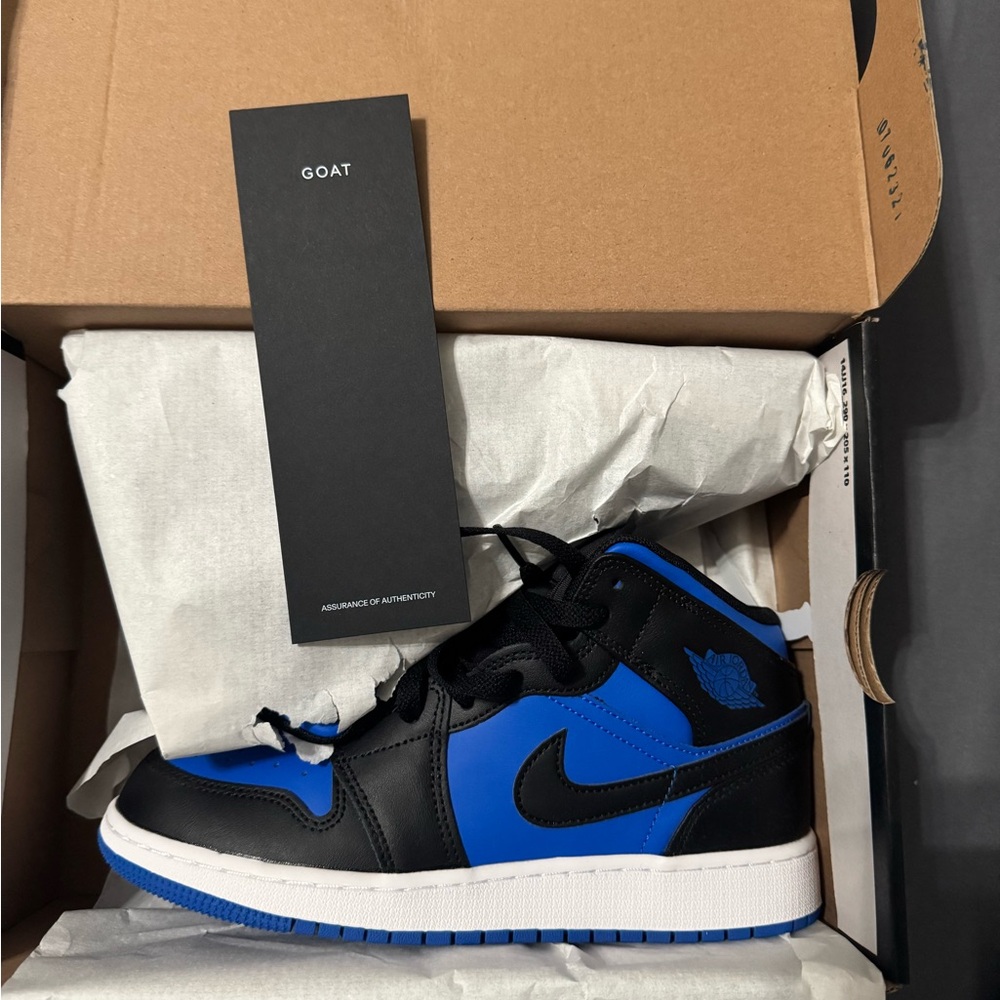 Jordan 1s Mid Black and Blue